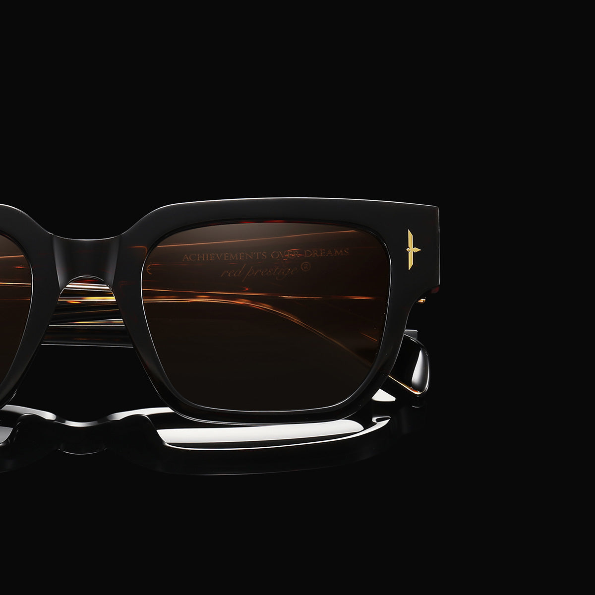 ALPHA TORTOISE BROWN