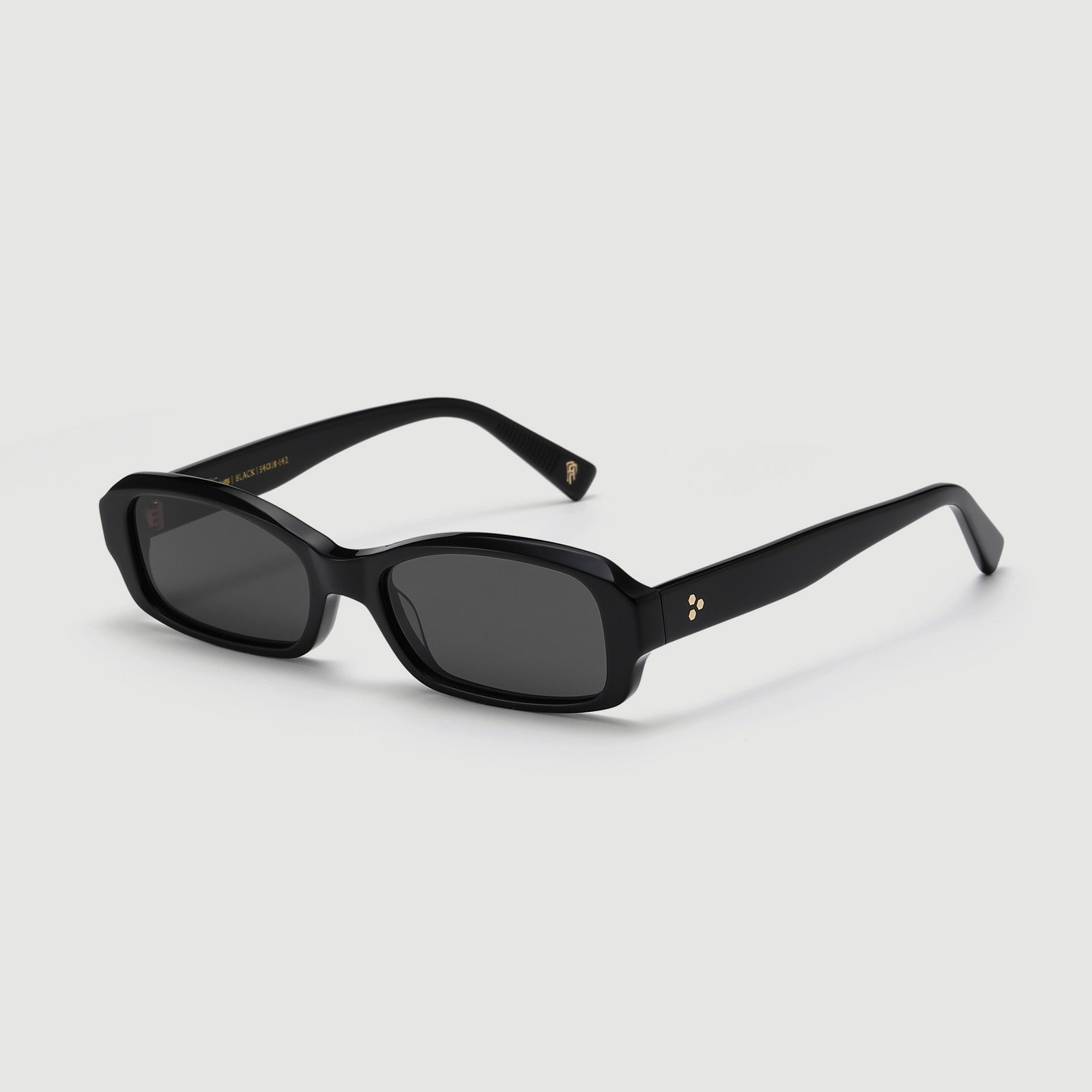 CHARM | BLACK