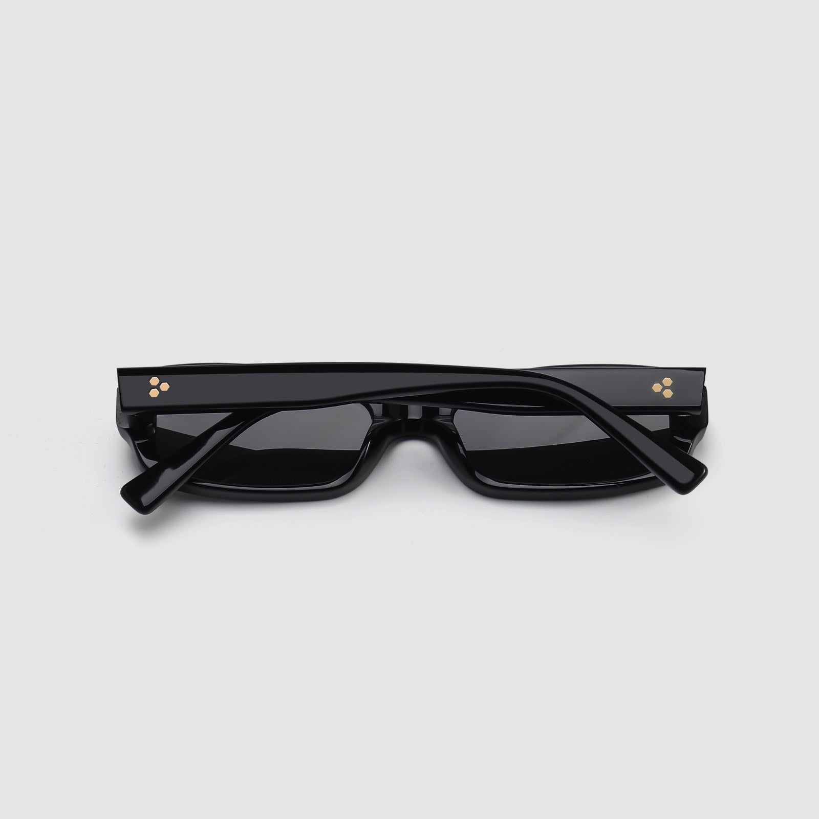CHARM | BLACK