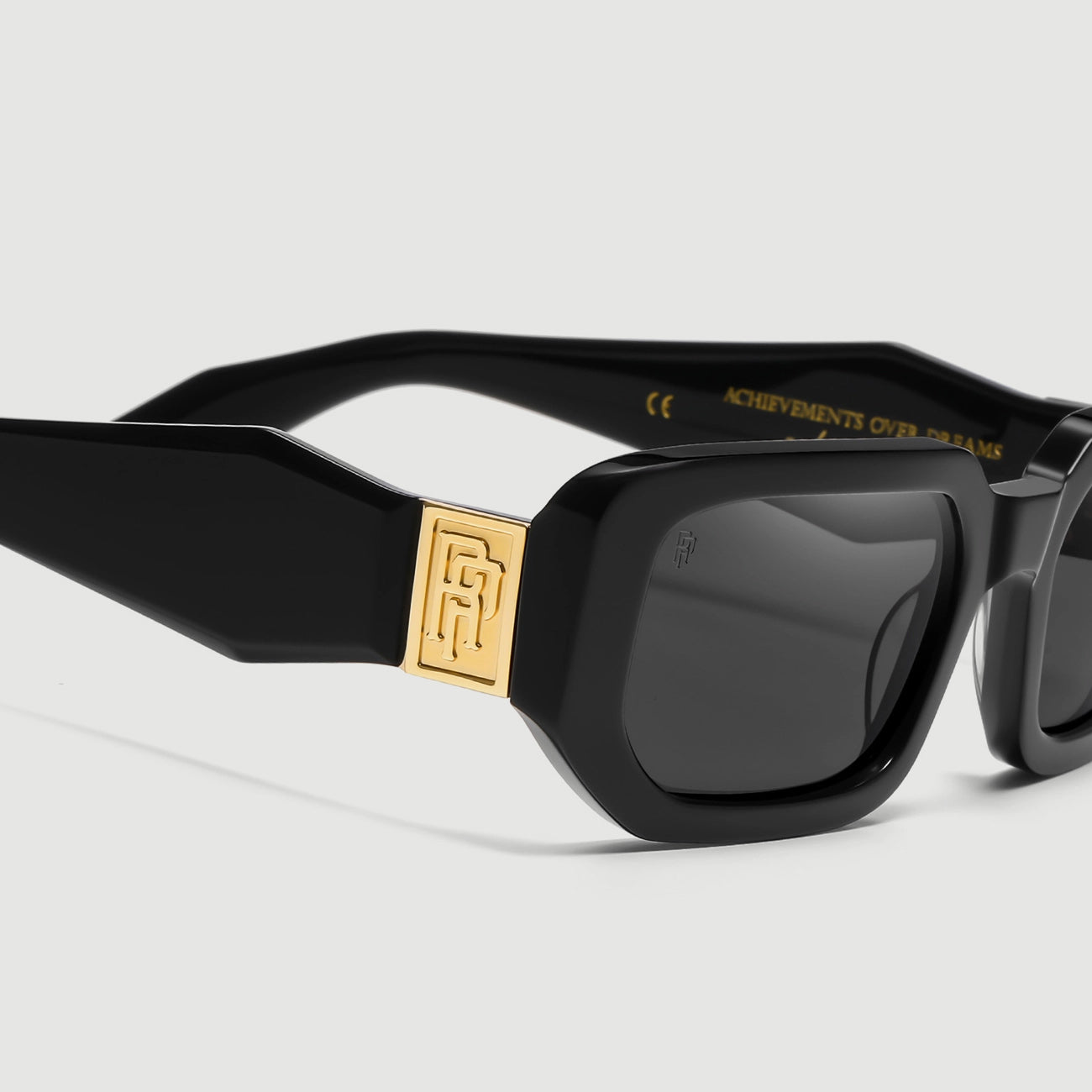 DIAMOND | BLACK