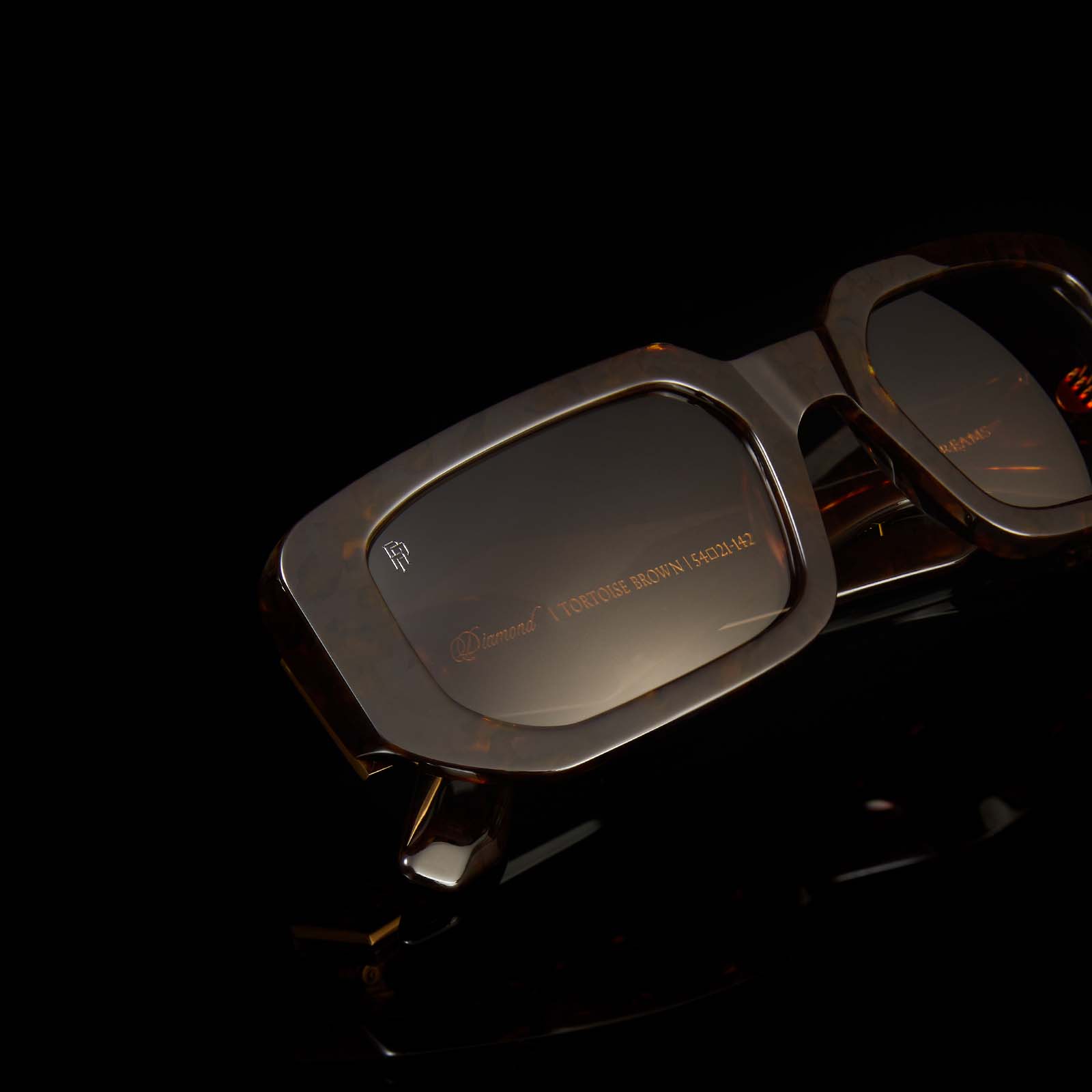 DIAMOND TORTOISE BROWN