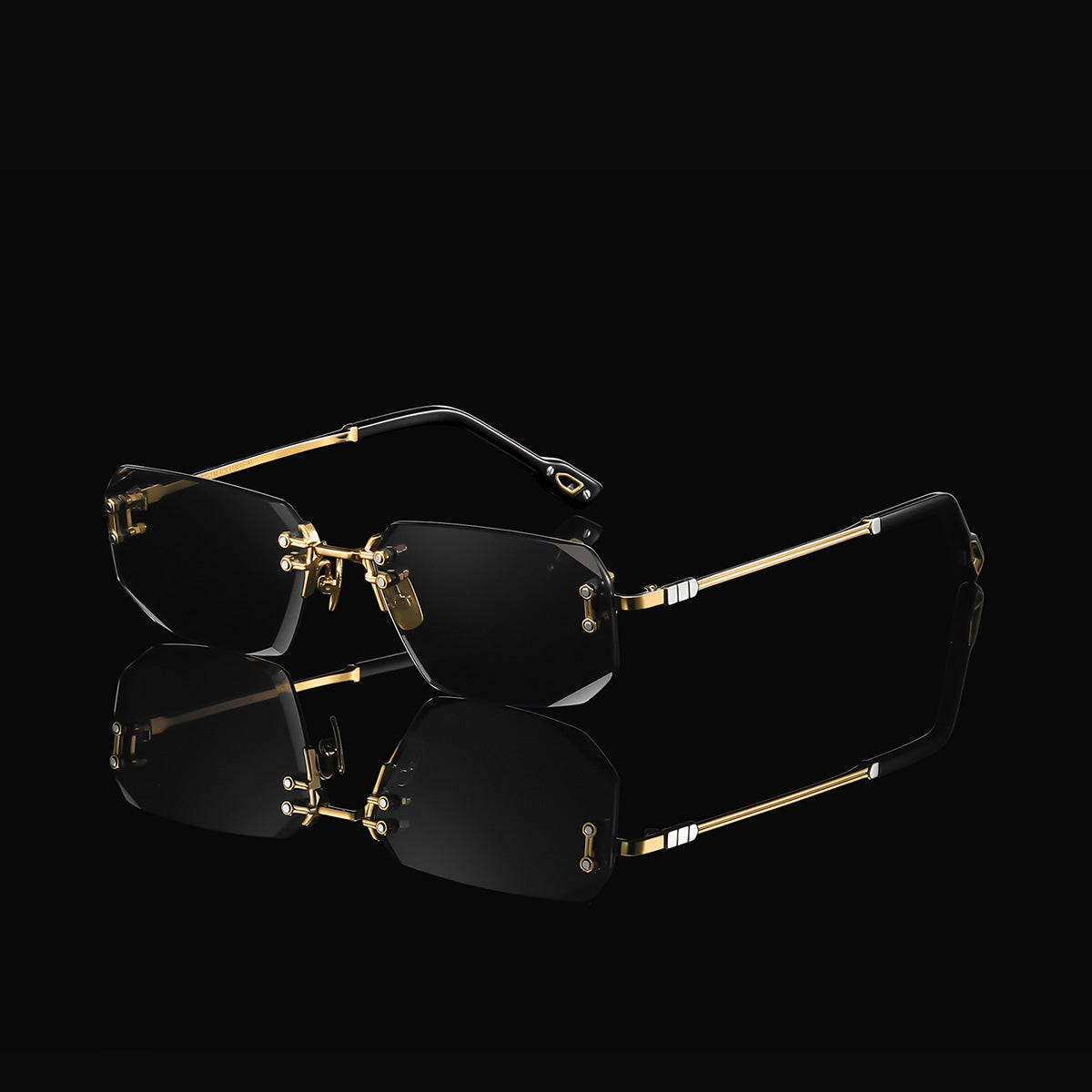 FORCE BLACK CUT