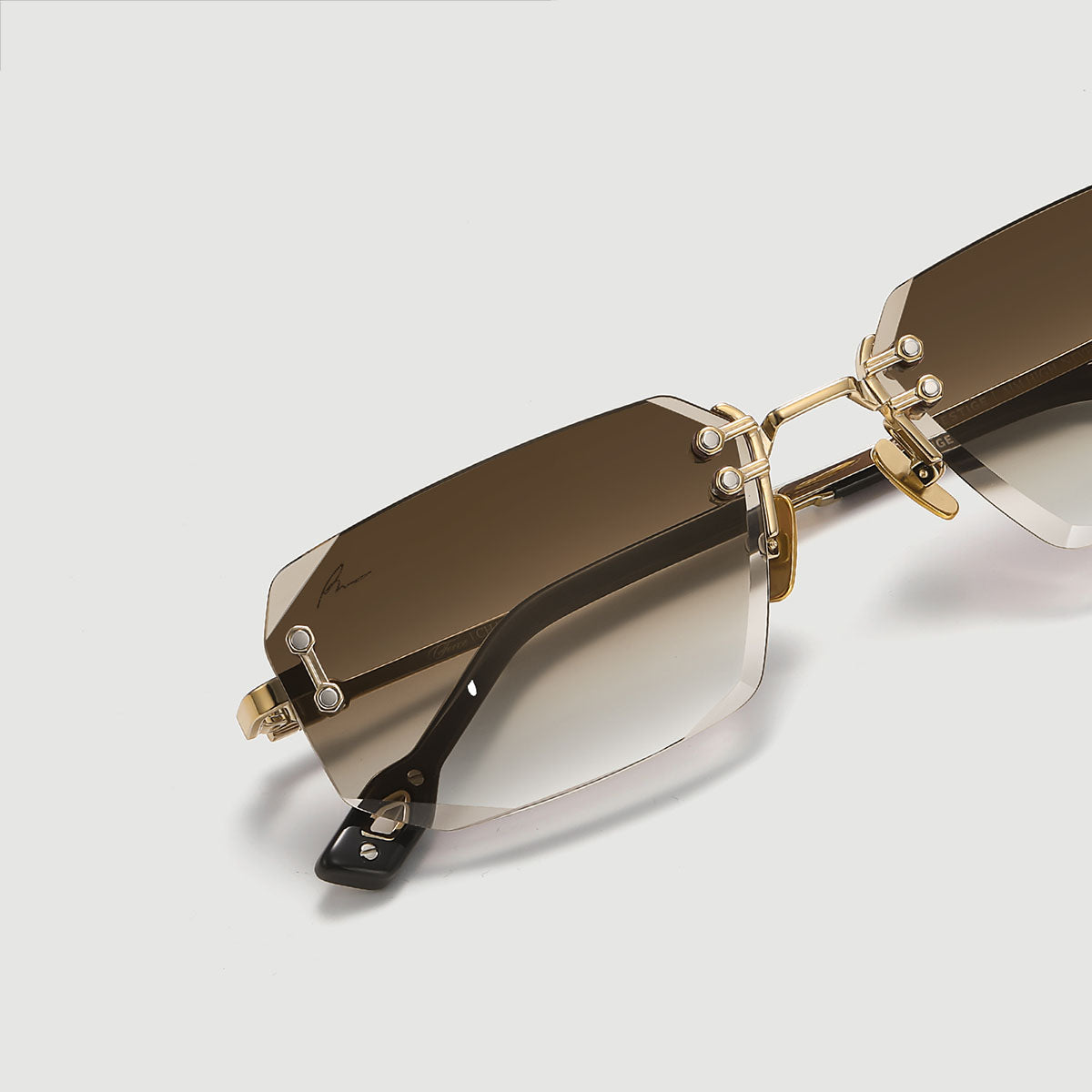FORCE | CHAMPAGNE CUT