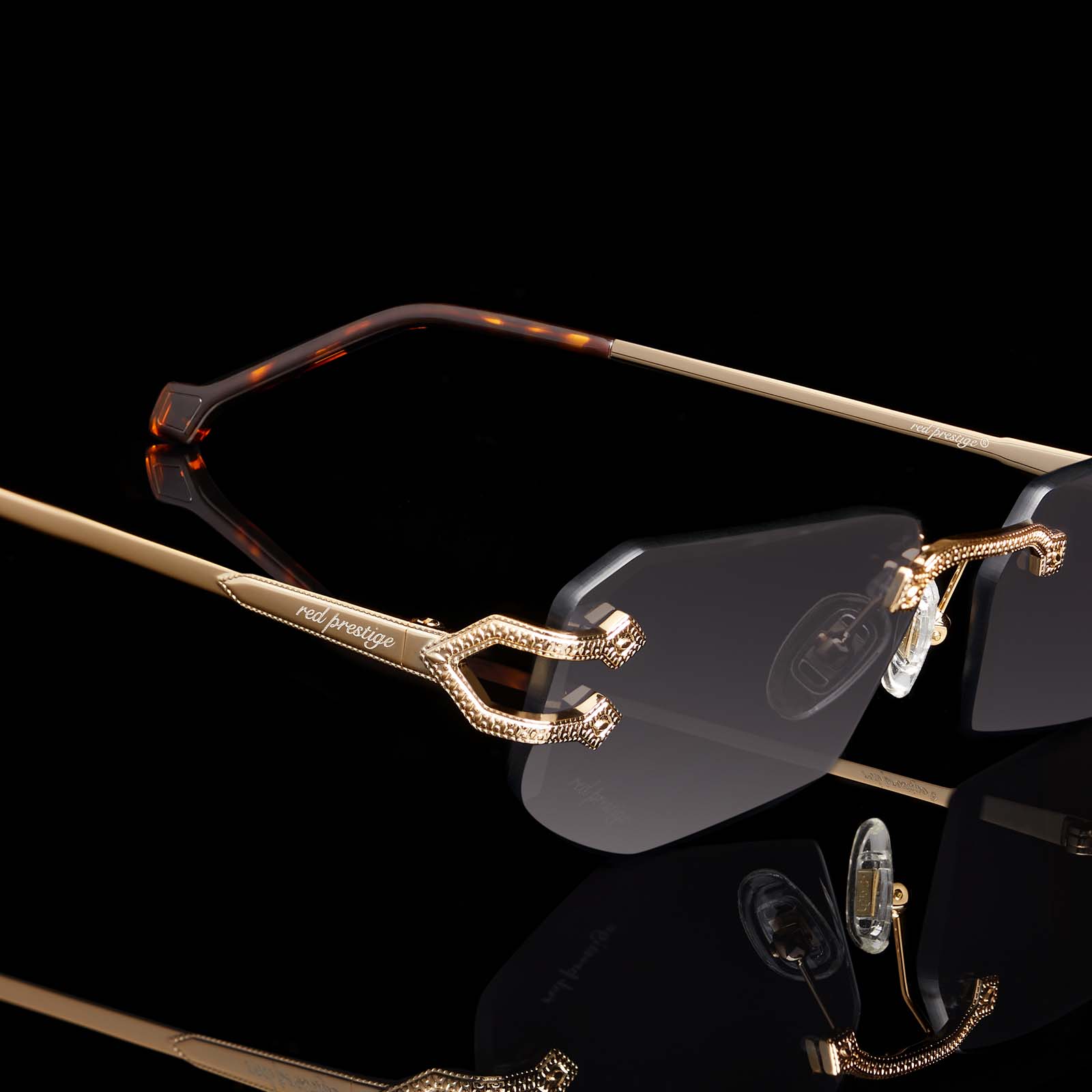 PIONEER SMOKE BLACK CUT