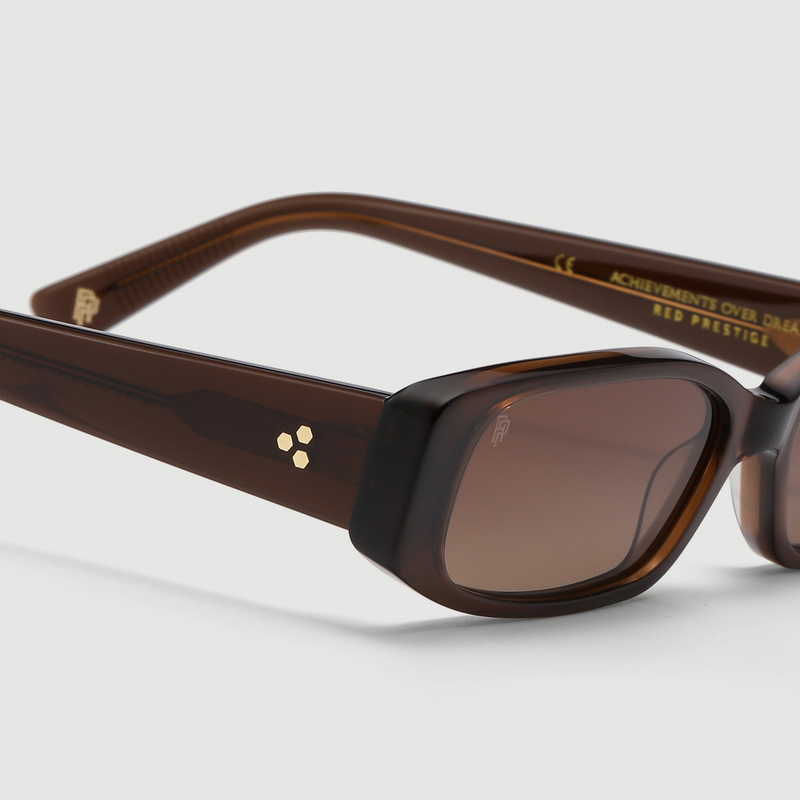 QUEST | DARK BROWN