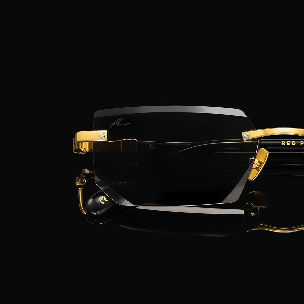 R1 BLACK CUT
