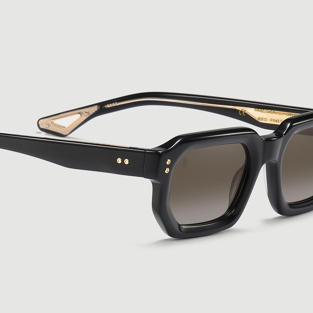 THE REGENT | COGNAC FADE