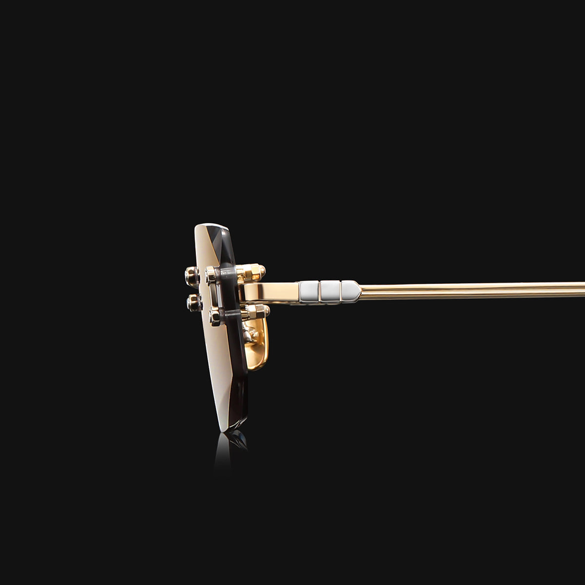 FORCE | CHAMPAGNE CUT