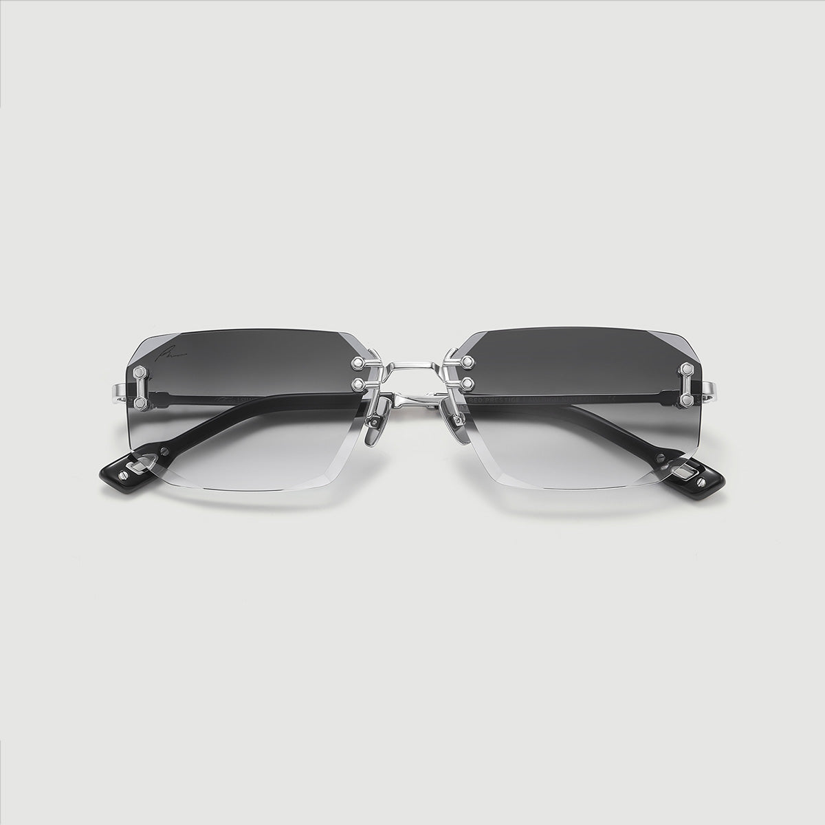 FORCE SILVER | EXECUTIVE SMOKE CUT